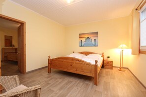 Unclassified image, 4 of 14, button