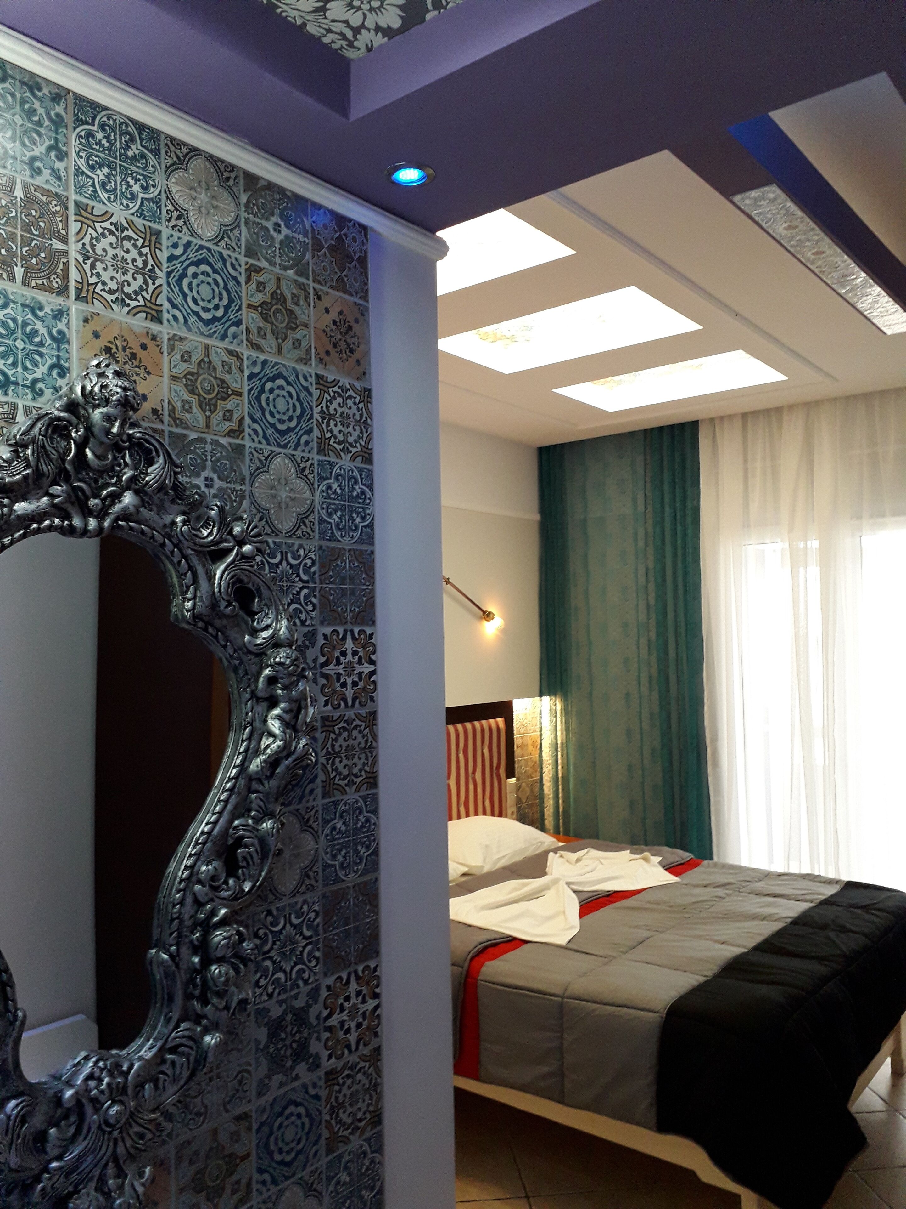 スーペリア スタジオ シービュー | 客室内のダイニングエリア