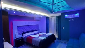 Standard Room, Garden View | In-room safe, individually decorated, individually furnished