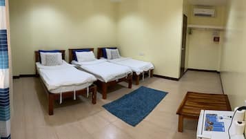 1 bedroom, in-room safe, free WiFi, bed sheets