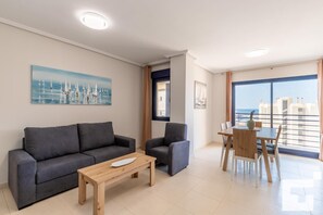 TV - Turis 17 - Grupo Turis - Calpe, Costa Blanca (Calpe)