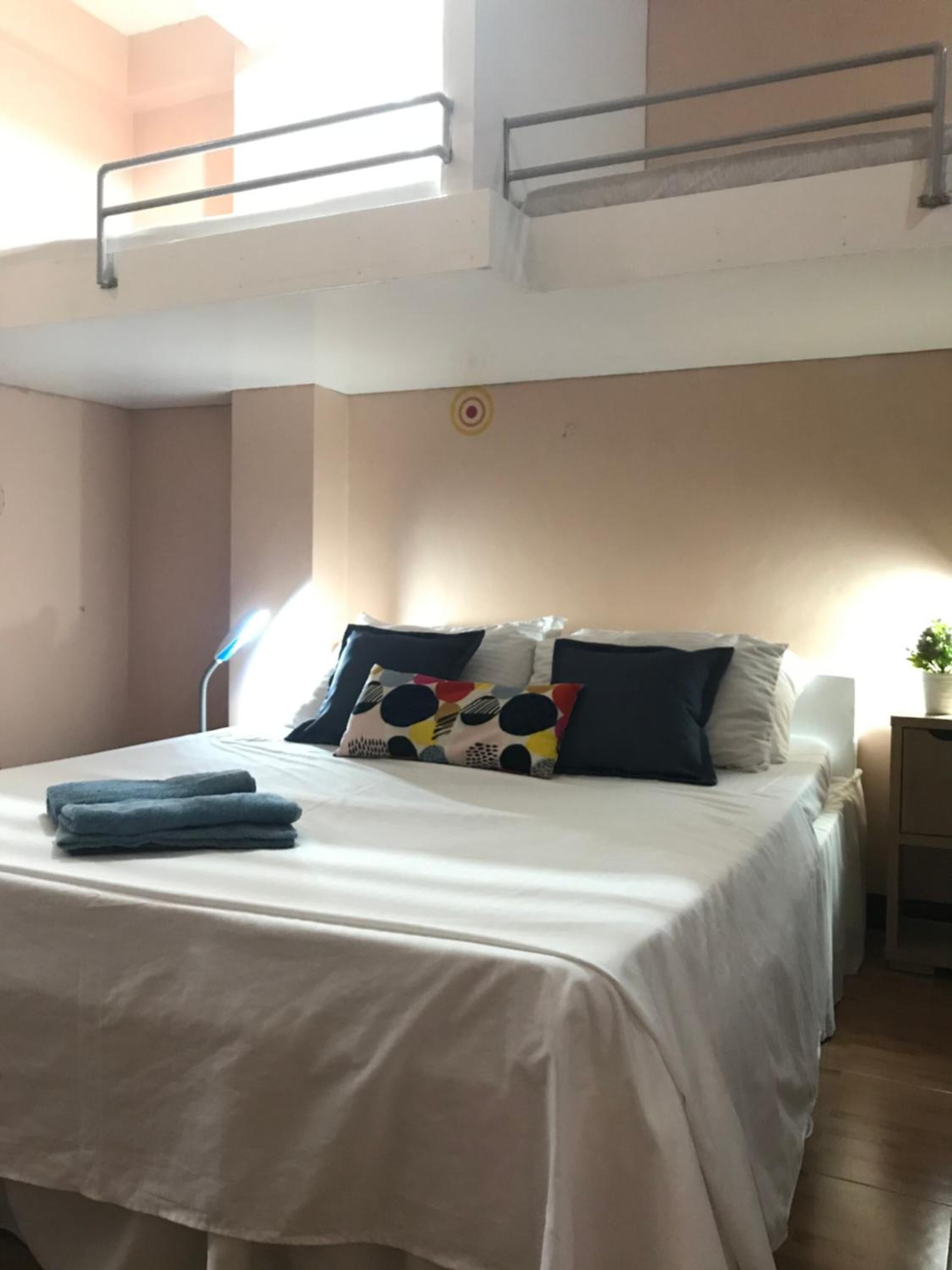 2 bedrooms, blackout drapes, free WiFi, bed sheets