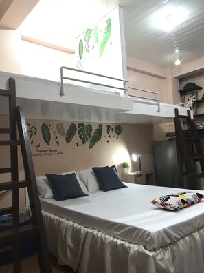 2 bedrooms, blackout curtains, free WiFi, bed sheets - Palompon Traveler's Lodge (Palompon)