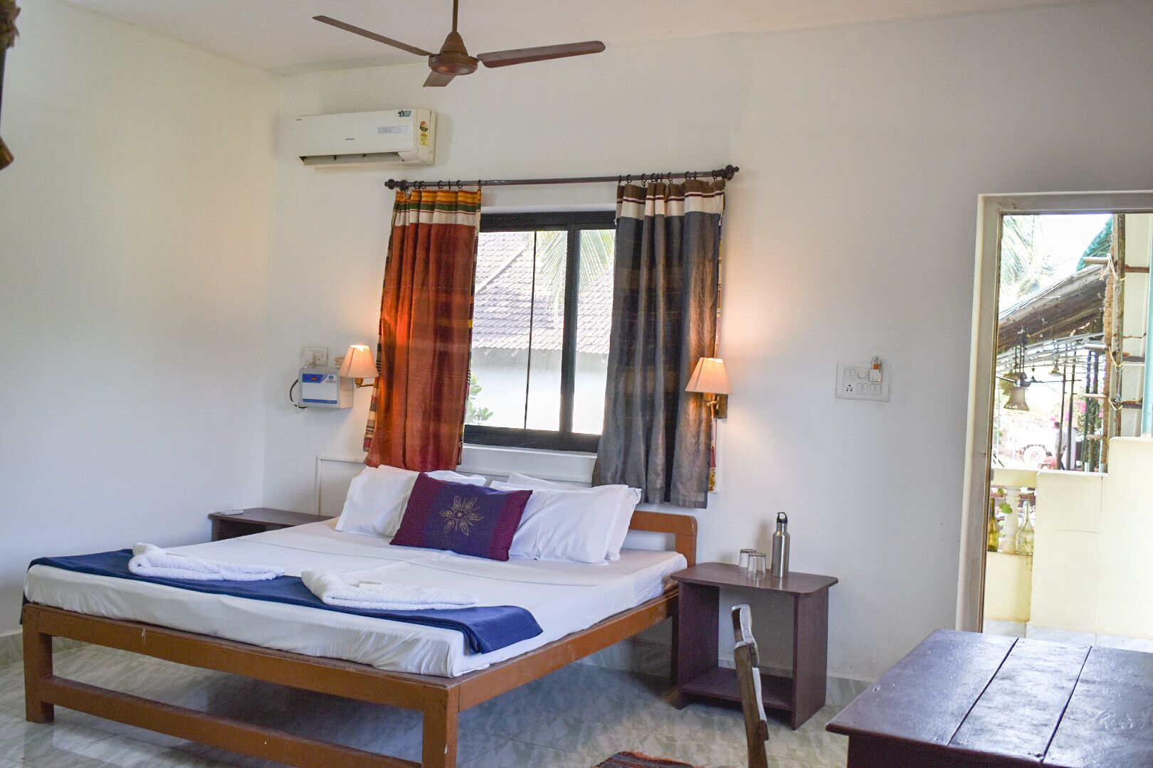 Standardzimmer | Schreibtisch, Bügeleisen/Bügelbrett, kostenloses WLAN