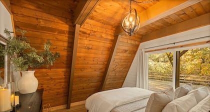 Acogedor A Frame Cabin, Bass Lake, Ca