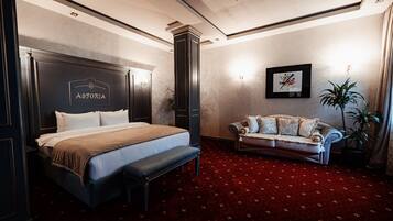 Executive Double Room | Premium bedding, memory foam beds, minibar, in-room safe