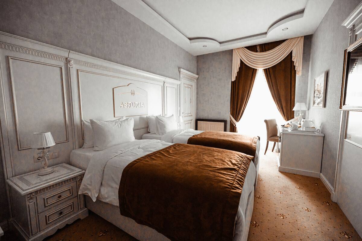 Camera Business con letto matrimoniale o 2 letti singoli | Biancheria da letto di alta qualità, materassi in memory foam, minibar