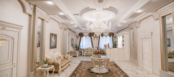 Astoria Boutique Hotel