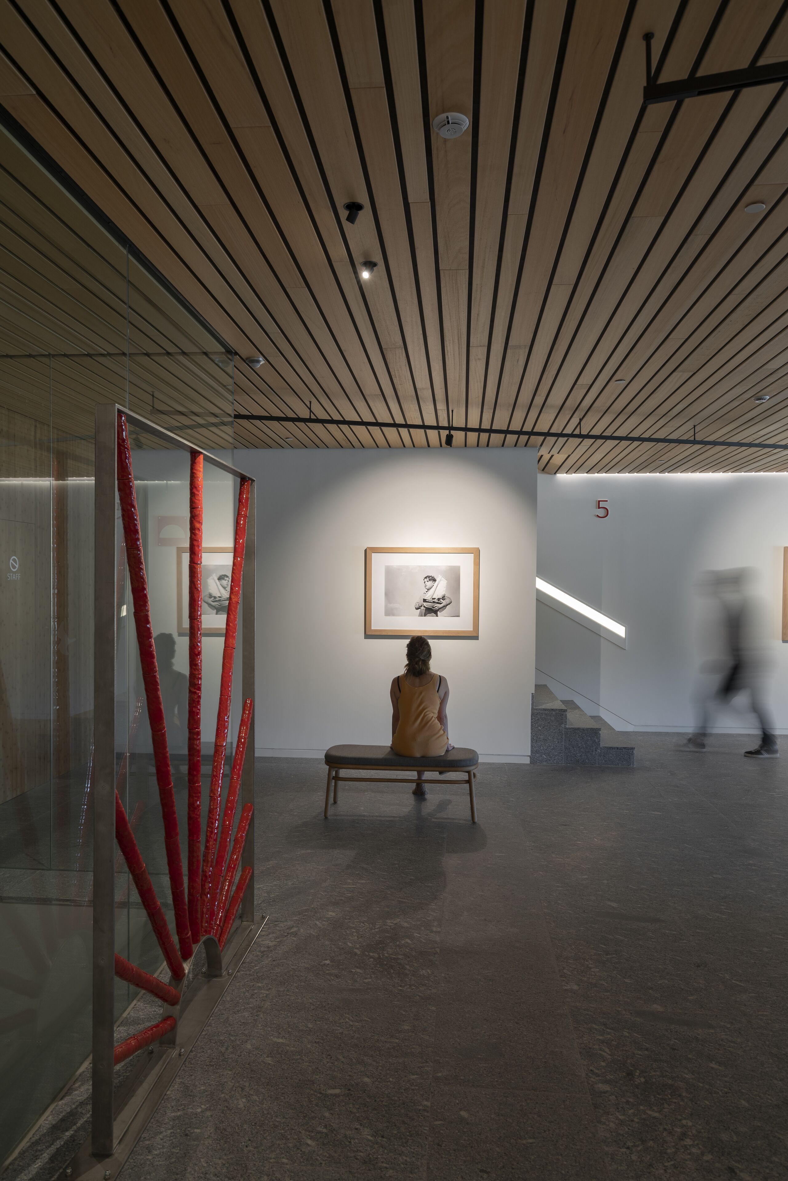 40-inch tv with digital channels