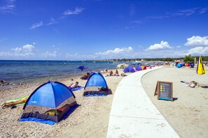 Beach nearby - 3 * apartments / 4pax-a. (Zaton)