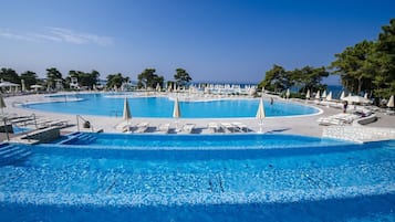 Piscine extérieure, piscine chauffée