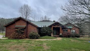 Cabin, 3 Bedrooms | Exterior