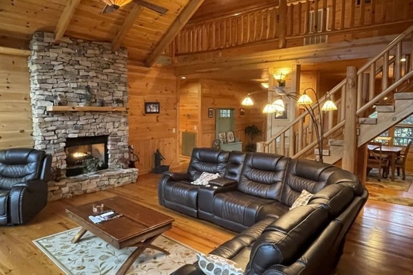 Cabin, 3 Bedrooms | Living area | 30-inch TV with cable channels, fireplace