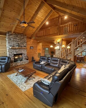 Cabin, 3 Bedrooms | Living area | 30-inch TV with cable channels, fireplace - Deluxe log cabin! Pet and motorcycle friendly - enjoy nature with family and friends! 3 Bedroom Cabin by RedAwning (Tellico Plains)