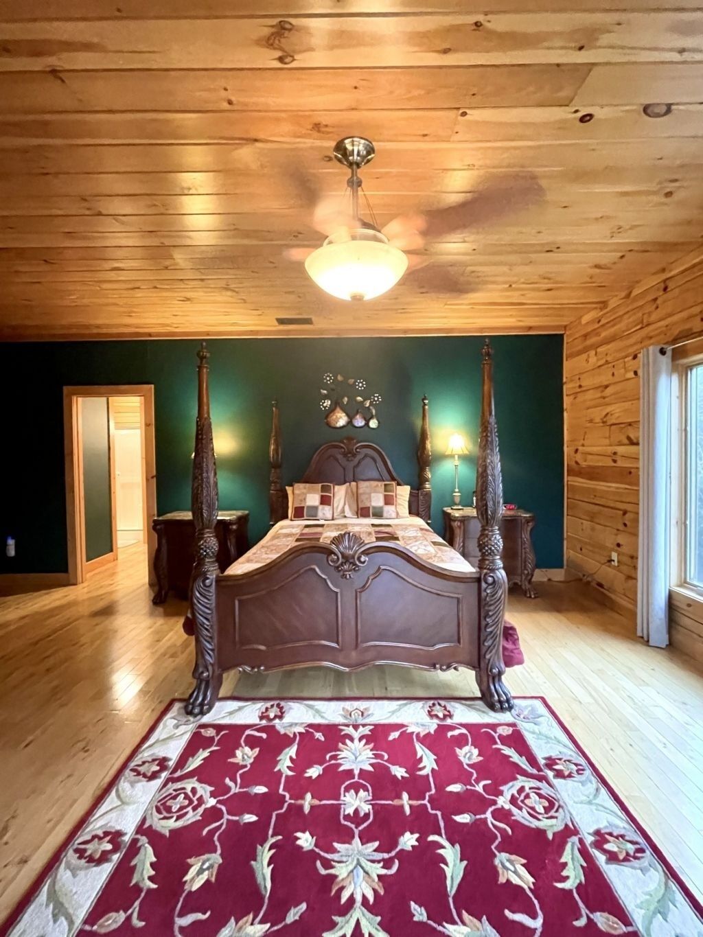 Cabin, 5 Bedrooms | 5 bedrooms, iron/ironing board, free WiFi, bed sheets