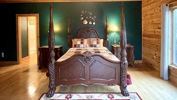 Cabin, 5 Bedrooms | 5 bedrooms, iron/ironing board, free WiFi, bed sheets