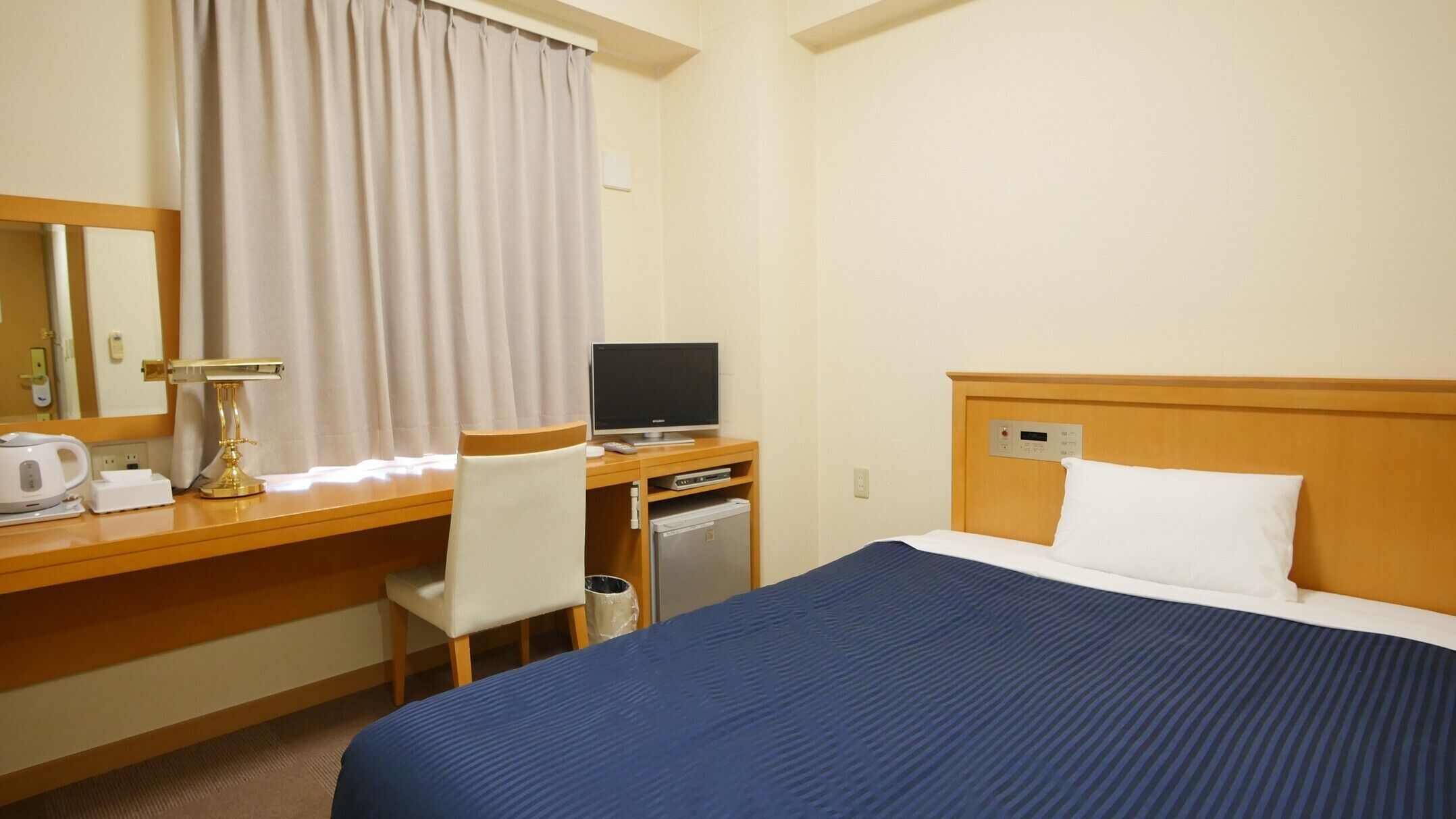 Wifi gratis y ropa de cama