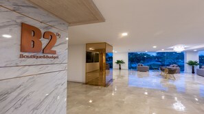 Lobby - B2 Rayong Boutique and Budget Hotel (Rayong)