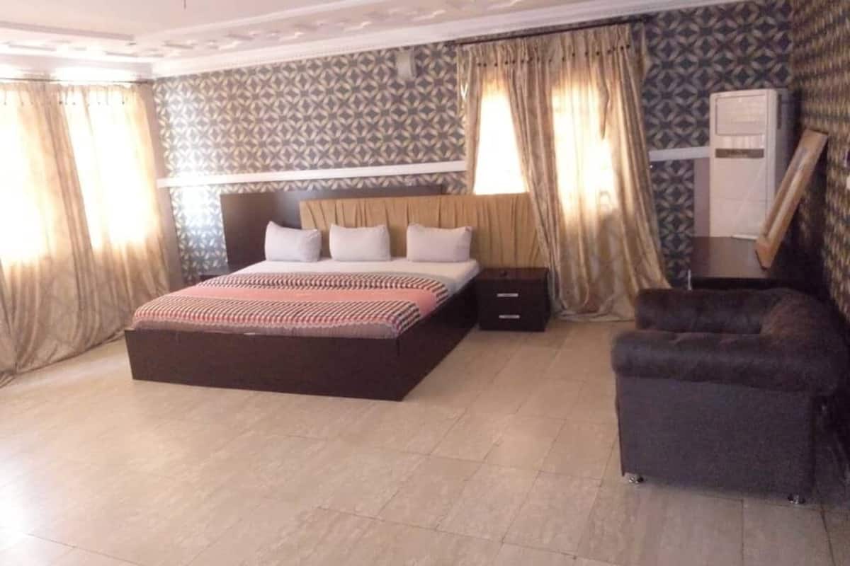 Suite | 1 slaapkamer, beddengoed