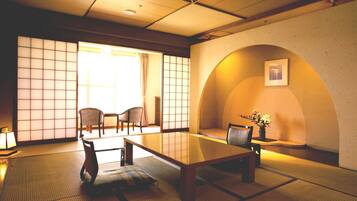 West Building, Japanese Style Room for 6 Guests | In-room safe, blackout drapes, free WiFi, bed sheets