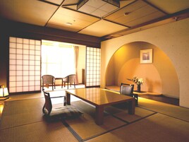 West Building, Japanese Style Room for 6 Guests | In-room safe, blackout drapes, free WiFi, bed sheets