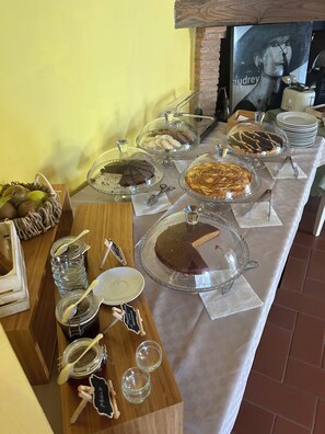 Daily buffet breakfast (EUR 5 per person)