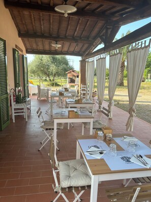 Daily buffet breakfast (EUR 5 per person)