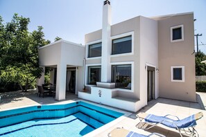 Piscine extérieure