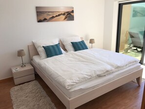 3 Schlafzimmer, schallisolierte Zimmer, Bügeleisen/Bügelbrett