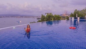 Outdoor pool, pool loungers