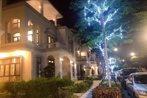 华丽别墅 | 街景
