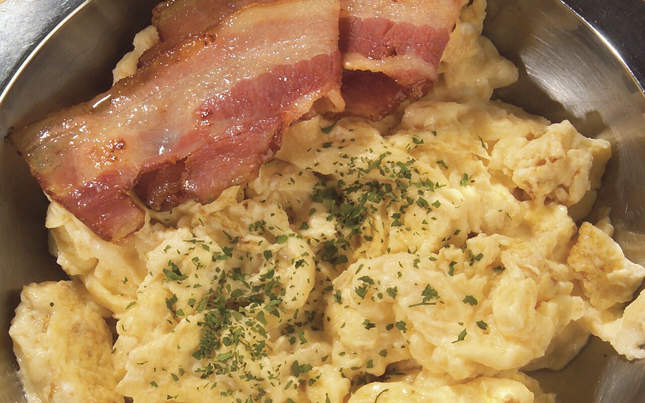 daily buffet breakfast (eur 8 per person)