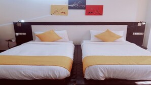 Basic Twin Room - The Moon Light Stay (Greater Noida)
