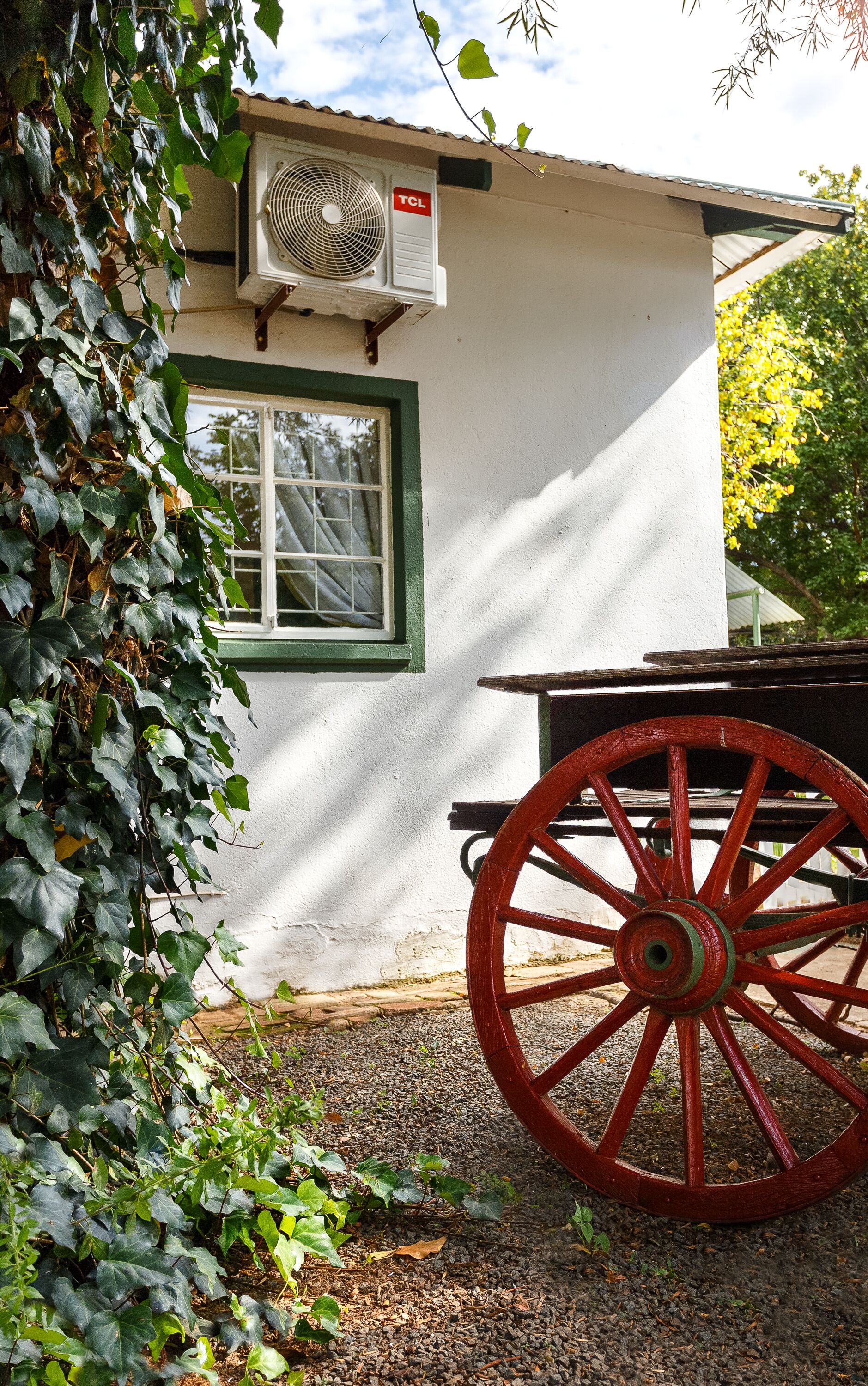 المنشأة من الخارج