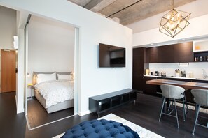 1 chambre, fer et planche à repasser, Wi-Fi, literie fournie