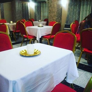 Restaurant - SAPHIR HÔTEL (Kinshasa)