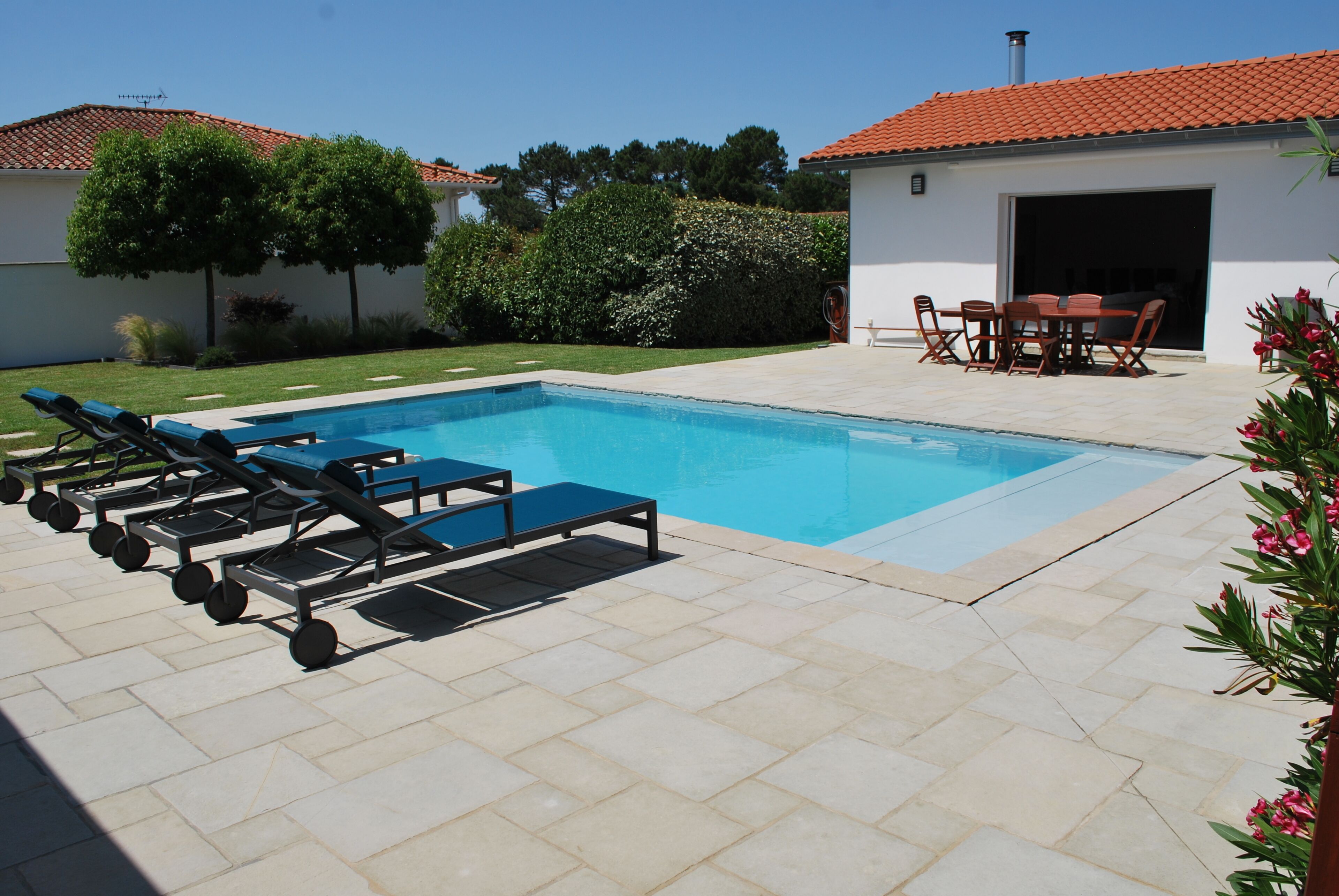 Udendørs pool, opvarmet pool