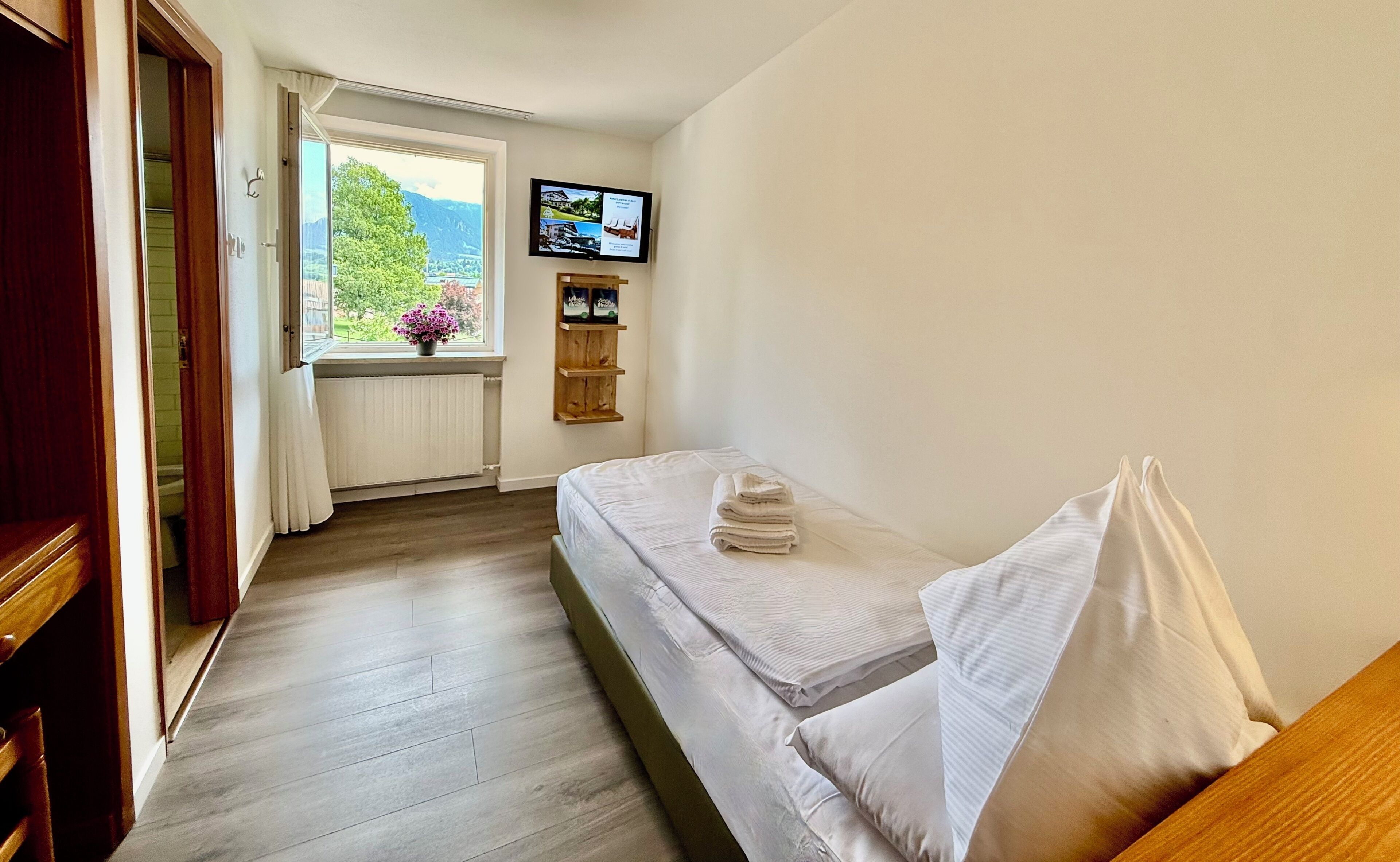 Enkelrum | Värdeförvaringsskåp på rummet, gratis wi-fi och sängkläder