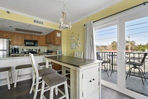 Microwave, dishwasher