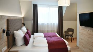 Double Room (Neubau) | 1 bedroom, down comforters, desk, laptop workspace