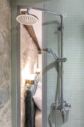 Bathroom - Bonbon Luxury Ensuite Room (Split)