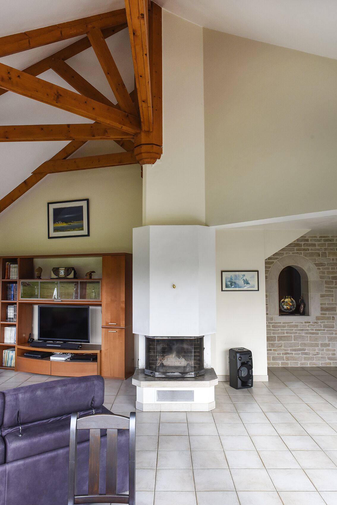 Fernseher, Videospiele, DVD-Player, Tischfußball