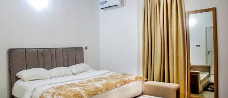 Luksus-lejlighed - 3 soveværelser | Pengeskab på værelset, strygejern/strygebræt, gratis Wi-Fi, sengetøj