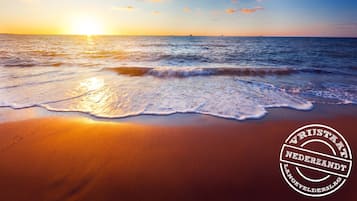 Una spiaggia nelle vicinanze