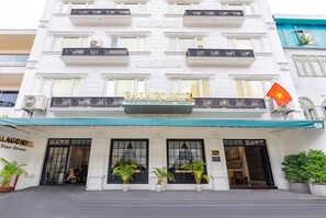Exterior detail - Triip Palago (Ho Chi Minh City)