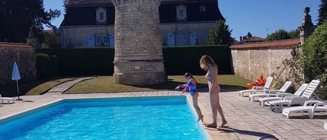 Piscine extérieure, piscine chauffée