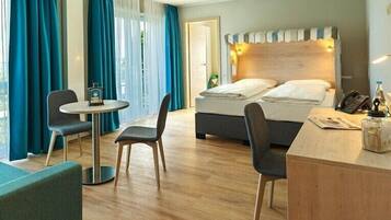 Familienzimmer | 2 Schlafzimmer, Allergikerbettwaren, Minibar, Zimmersafe