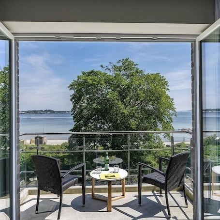 Ropa de cama hipoalergénica y minibar