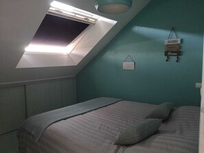 3 makuuhuonetta, silitysrauta/-lauta, vauvan matkasänky, ilmainen Wi-Fi