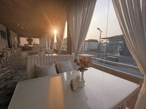 Art Regency Premium Hotel